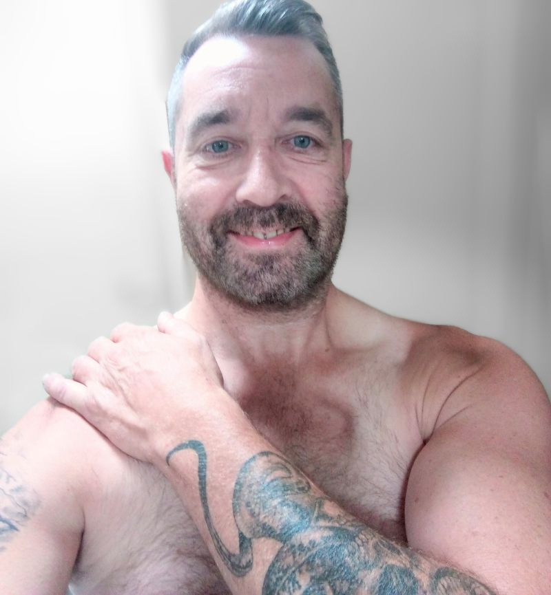 sexyguy69